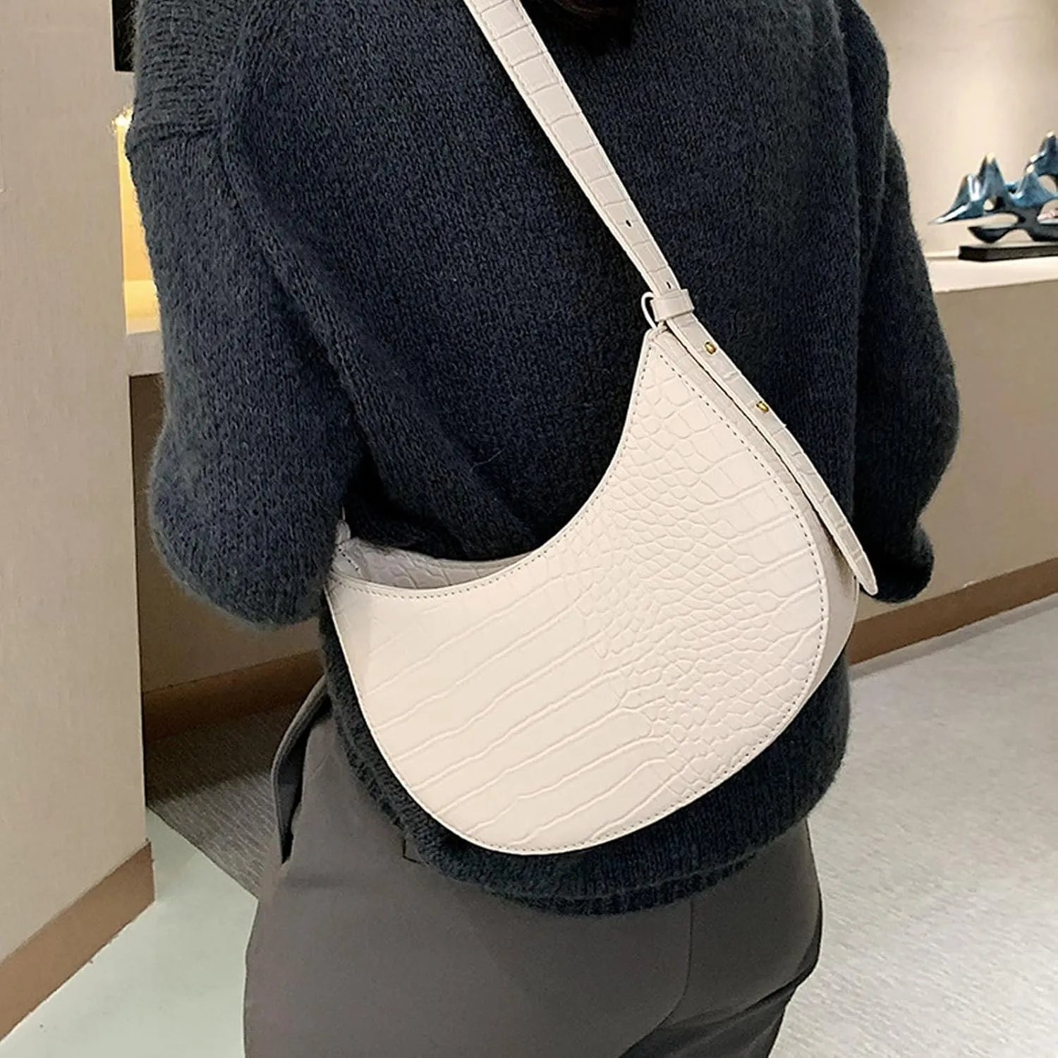 1pcs Shoulder Bag Retro Classic Purse Clutch Shoulder Tote Hand Bag with Zipper Closure for Women