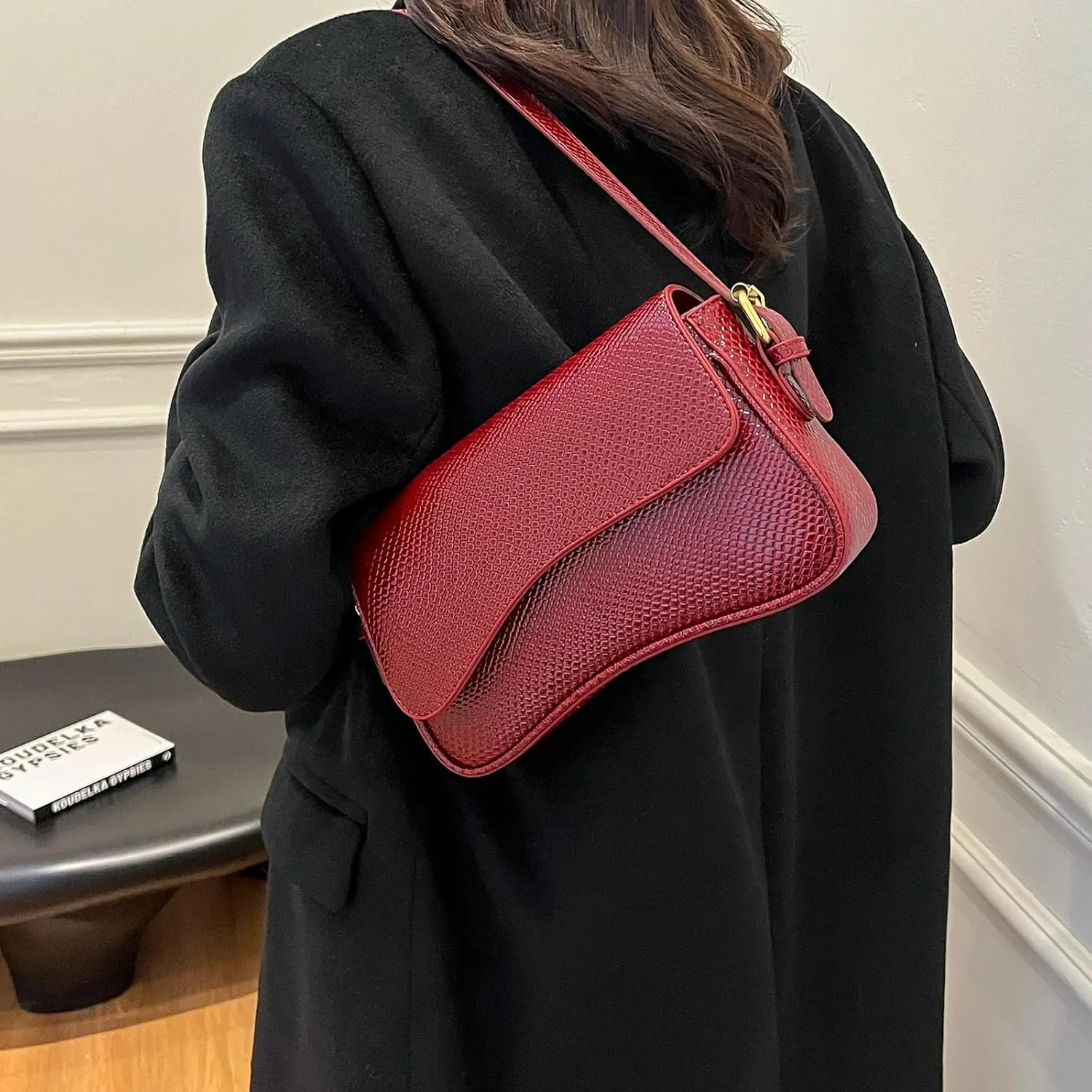 2025 Small Shoulder Bag Y2K Purse for Women, Crocodile Clutch Purse Handbag Satchel Tote Bag Classic Retro Crossbody Bag