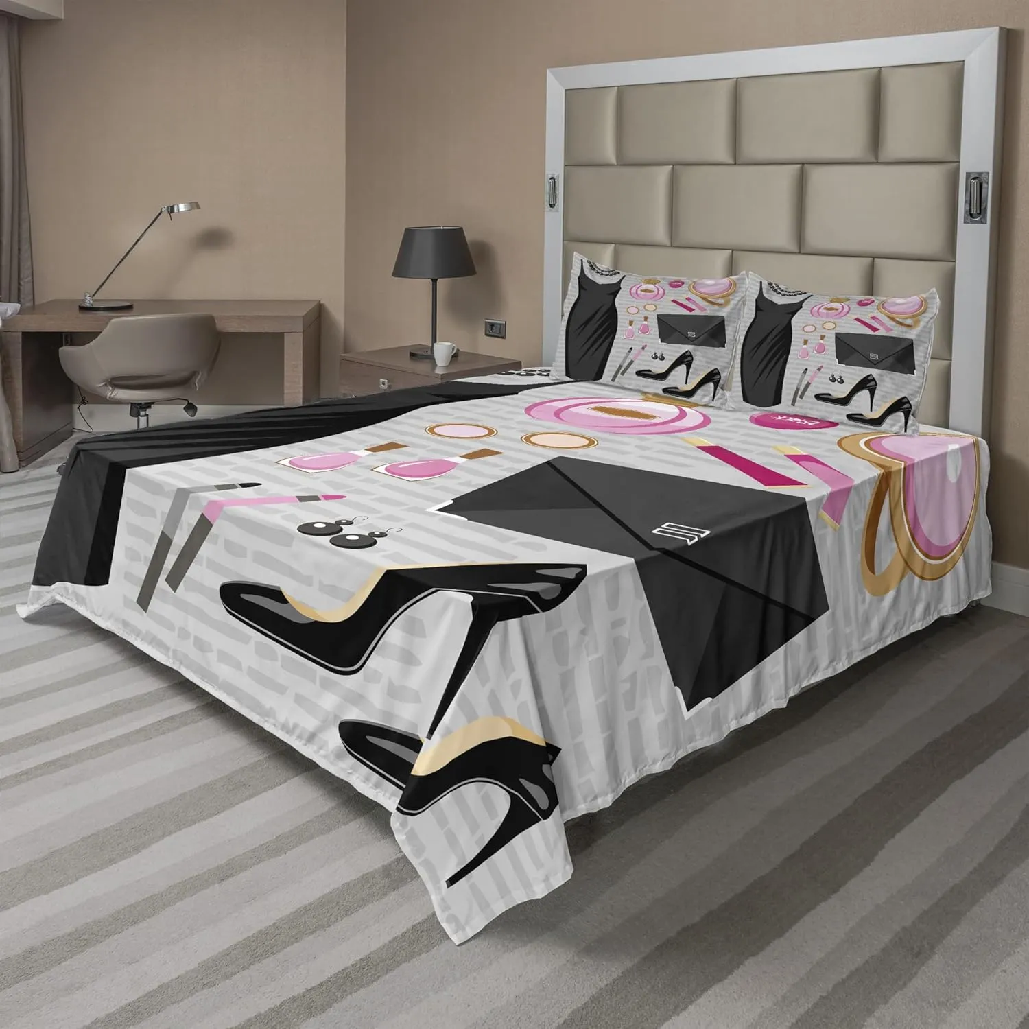 Ambesonne Heels and Dresses Sheet Set, Black Smart Cocktail Dress Perfume Make up Clutch Bag, Fitted and Flat Sheet with Pillowcases Bedding Accent 4 Piece Set, Full, Pale Brown Pale Pink