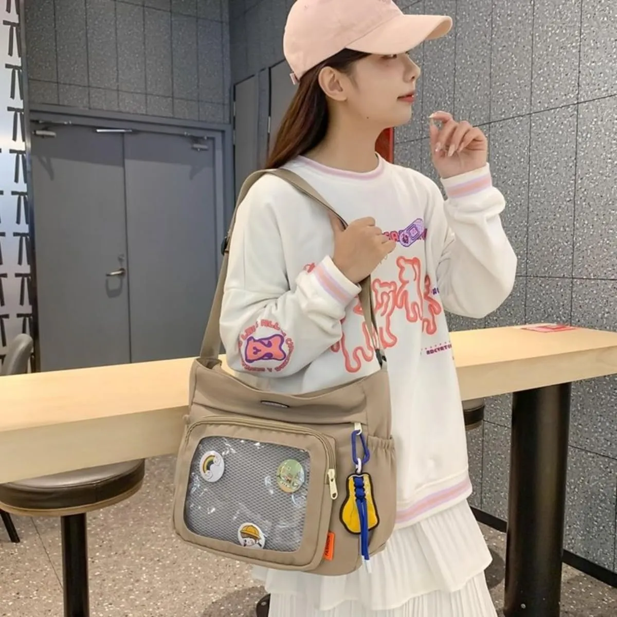 Anime Ita Bag Kawaii 2YK Pin Display Crossbody Purse with Pendant Large Capacity Waterproof Shoulder Bags for Women (Black)