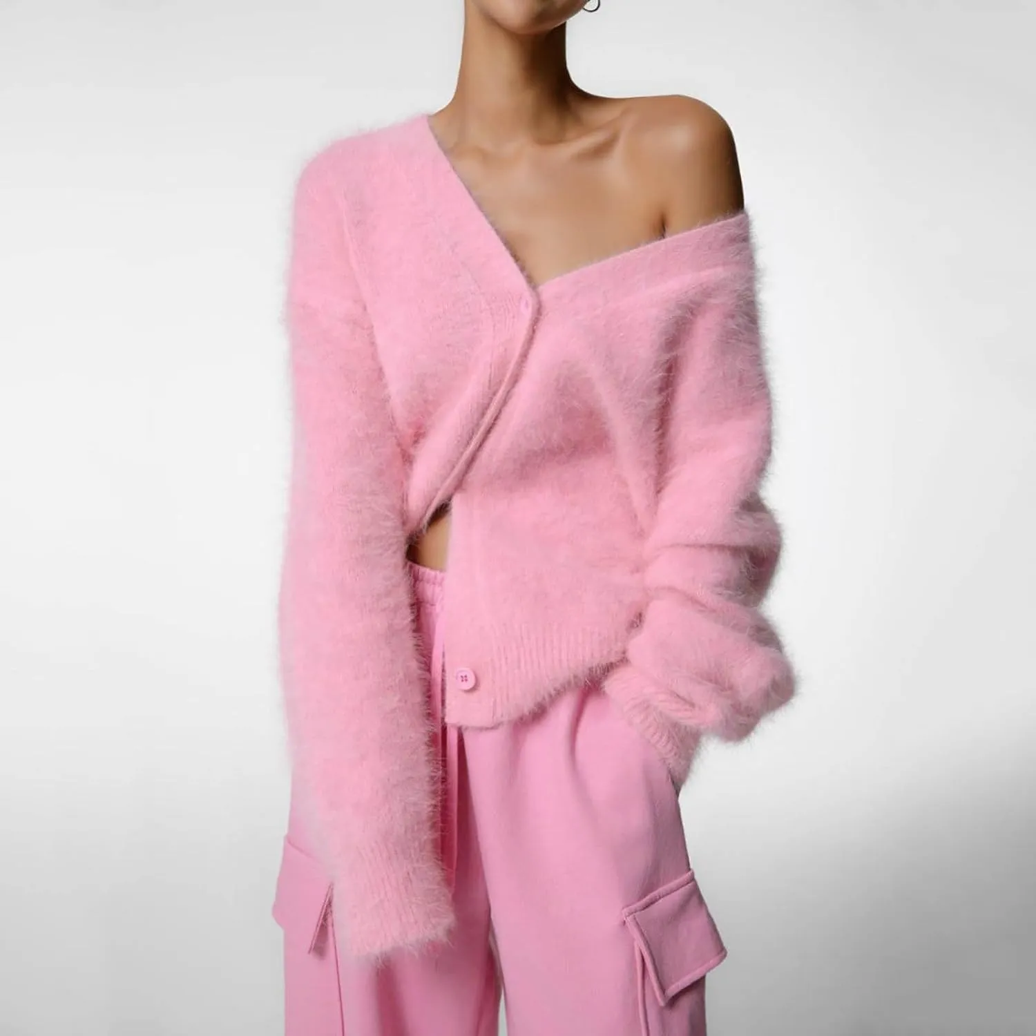 Fuzzy Cardigan Sweaters for Women Oversized Long Sleeve Button Down Furry Knit Sweater Soft Lightweight Cardigans