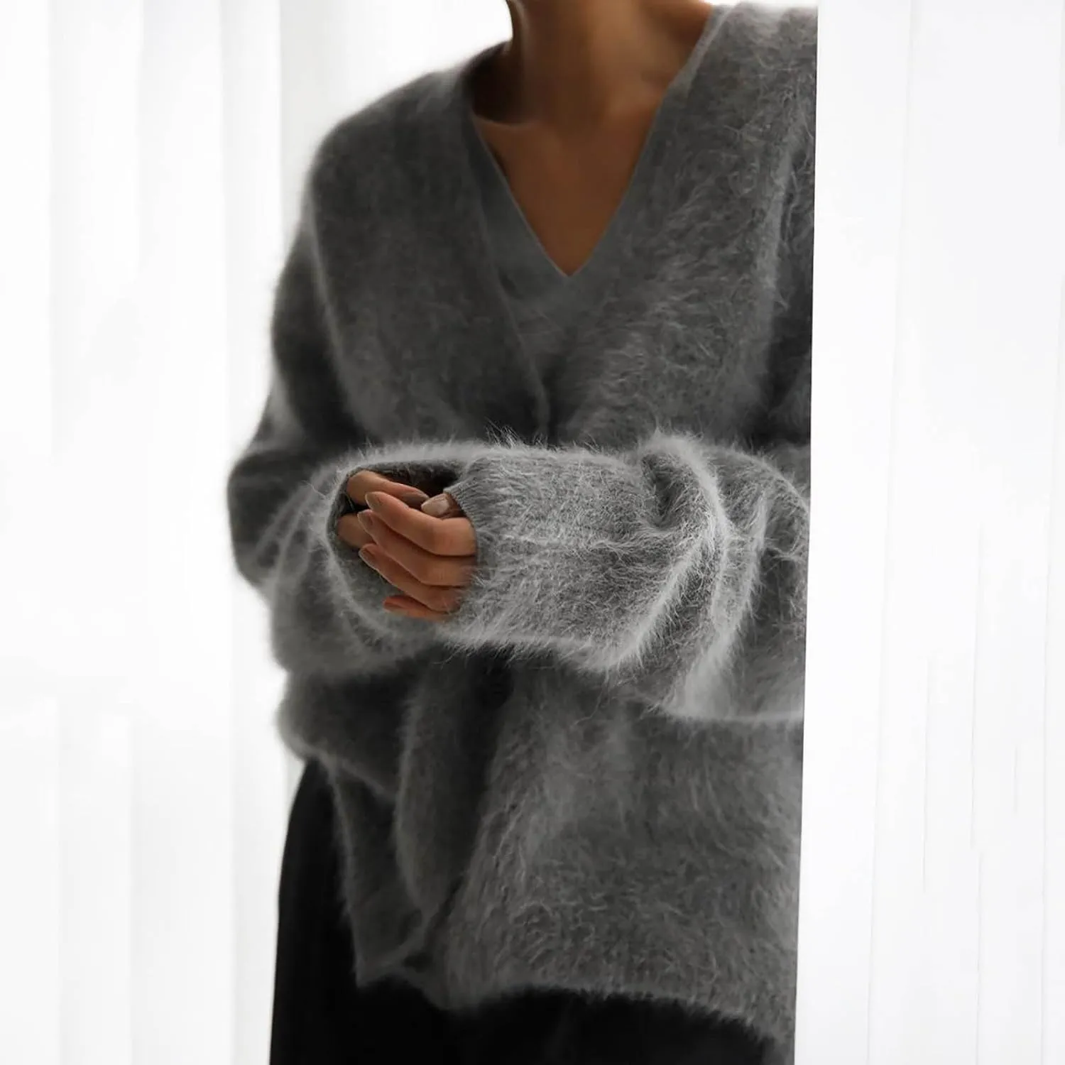 Fuzzy Cardigan Sweaters for Women Oversized Long Sleeve Button Down Furry Knit Sweater Soft Lightweight Cardigans