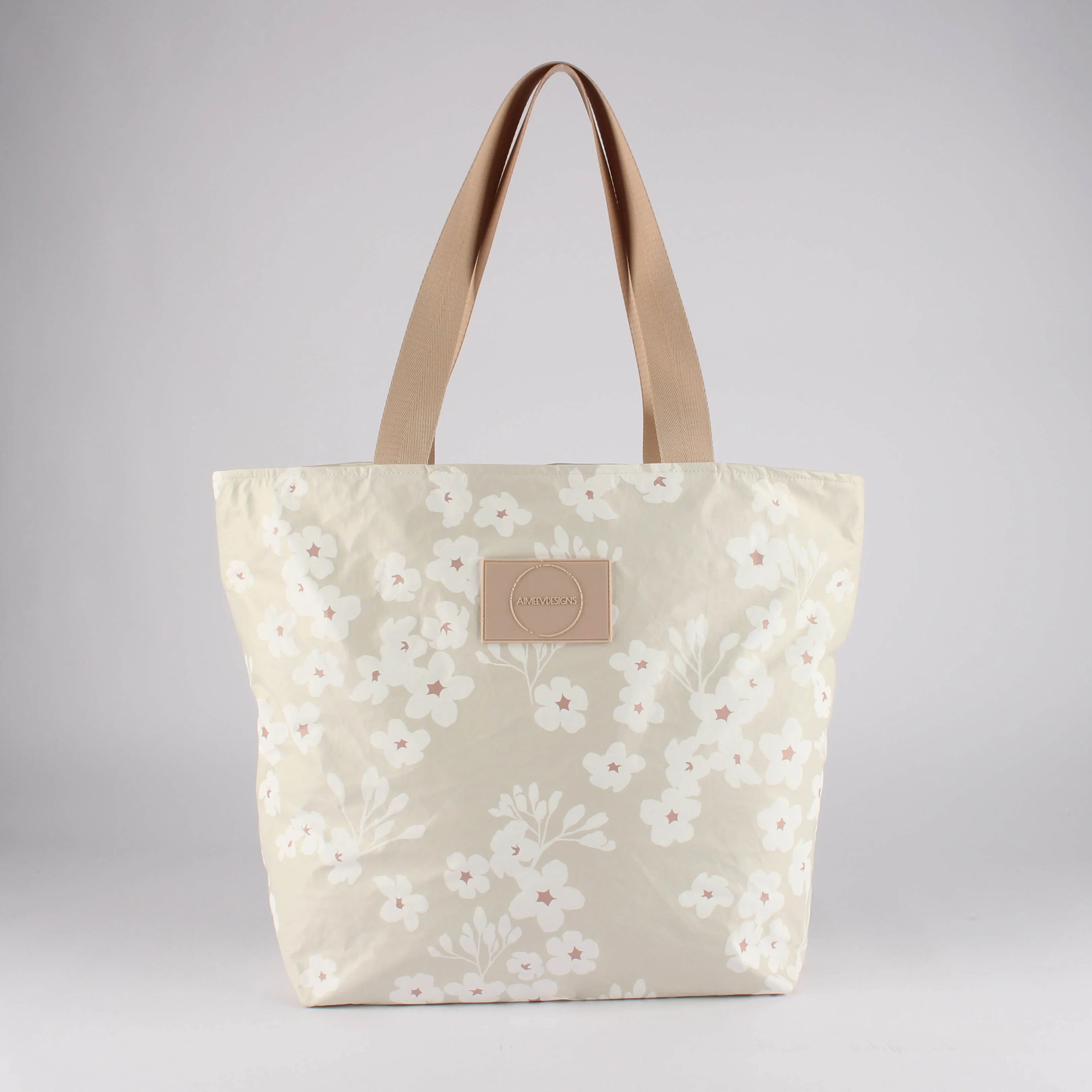 Hinahina Tote Bag