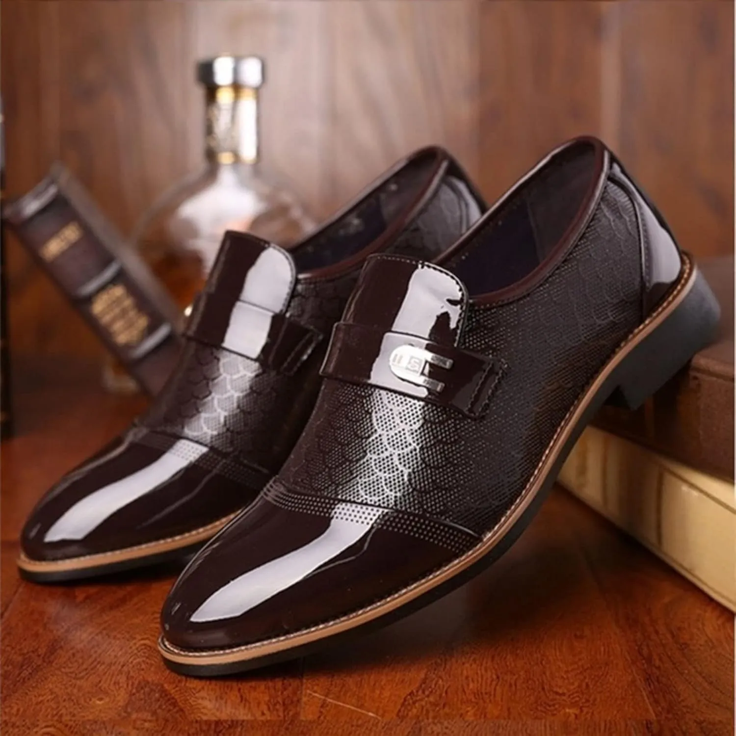 HINDOLA Men's Oxford Dress Shoes Slip-On Leather Business Shoes Casual Commuting Anti-Slip Breathable Classic Shoes