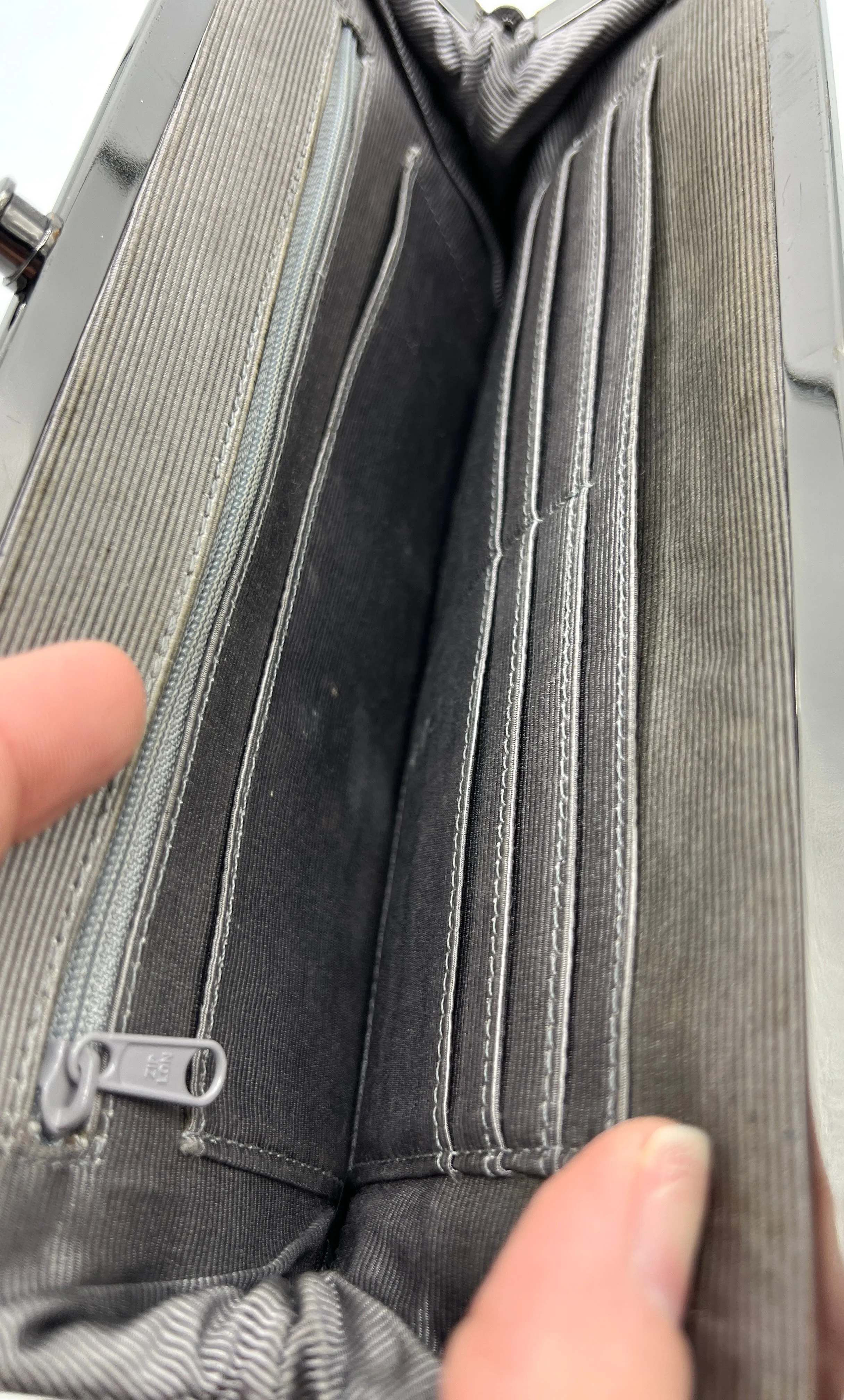 HOBO XL Clutch