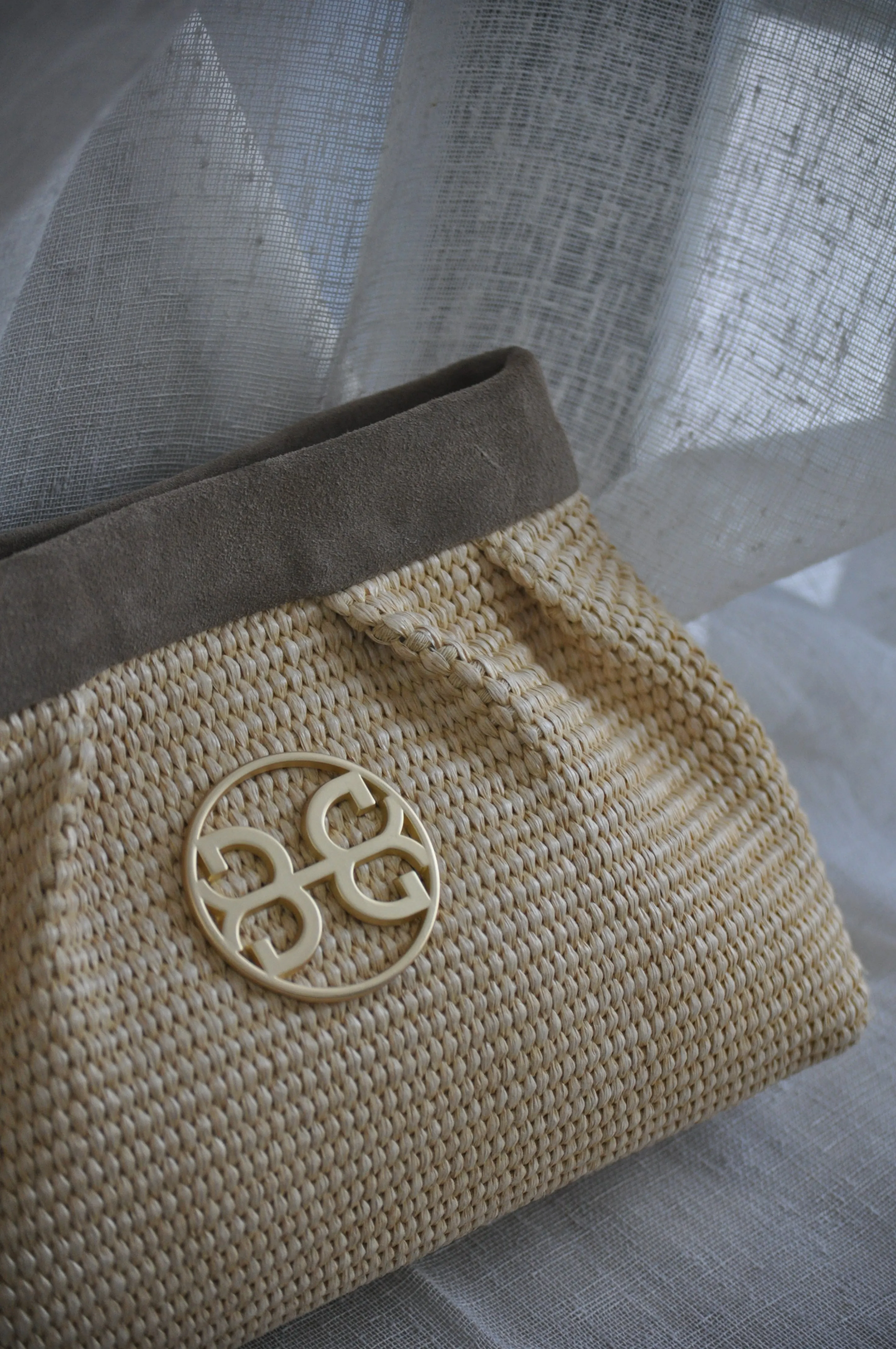 Kiss Raffia Pouch - Mocca