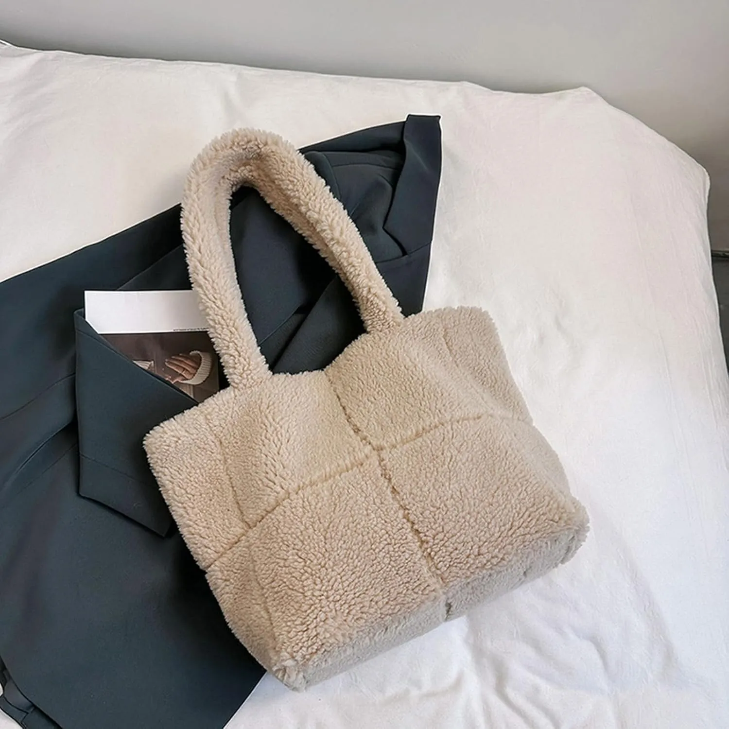 Lamb Wool Handbag for Women Soft Plush Shoulder Bag Fluffy Tote Bag Furry Top Handle Bag Cute Fuzzy Hobo Bag