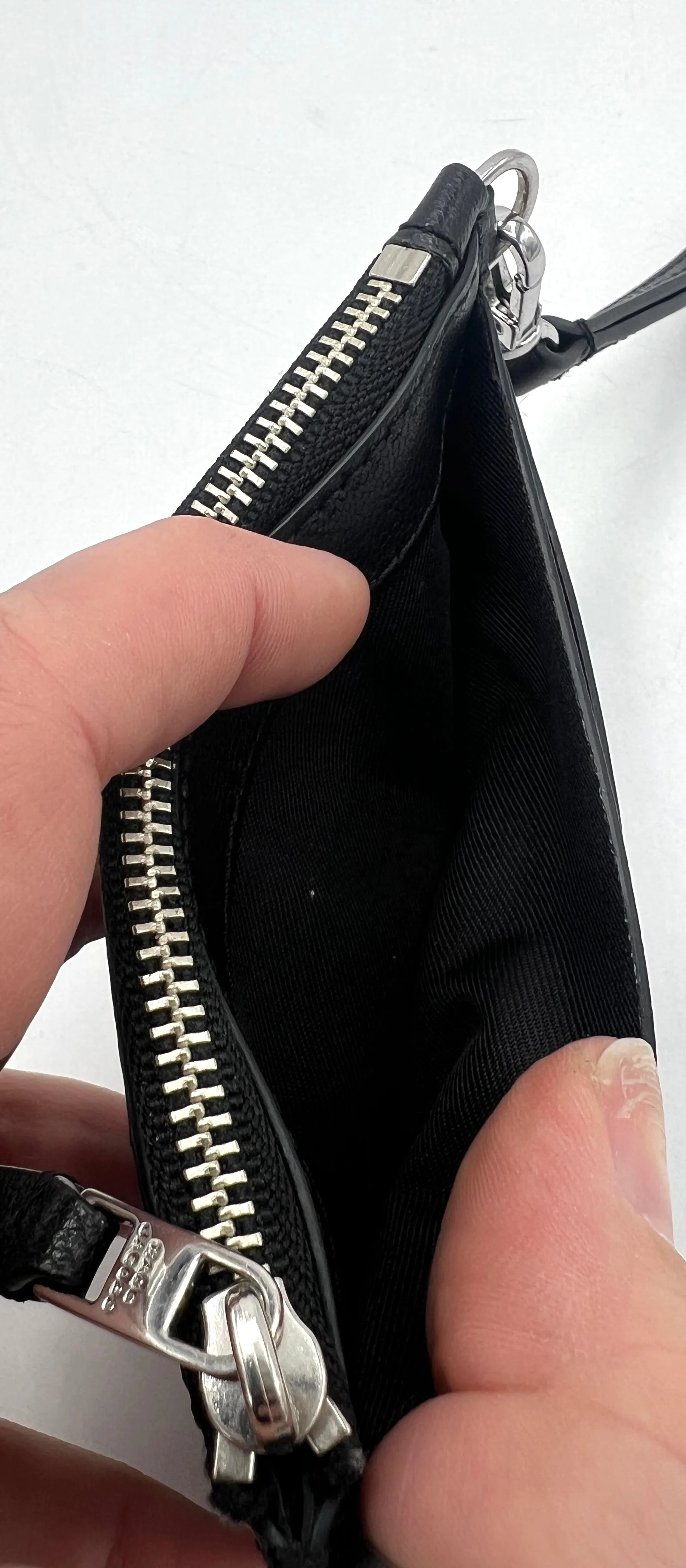 Marc Jacobs The Slim 84 Top Zip Card Wallet