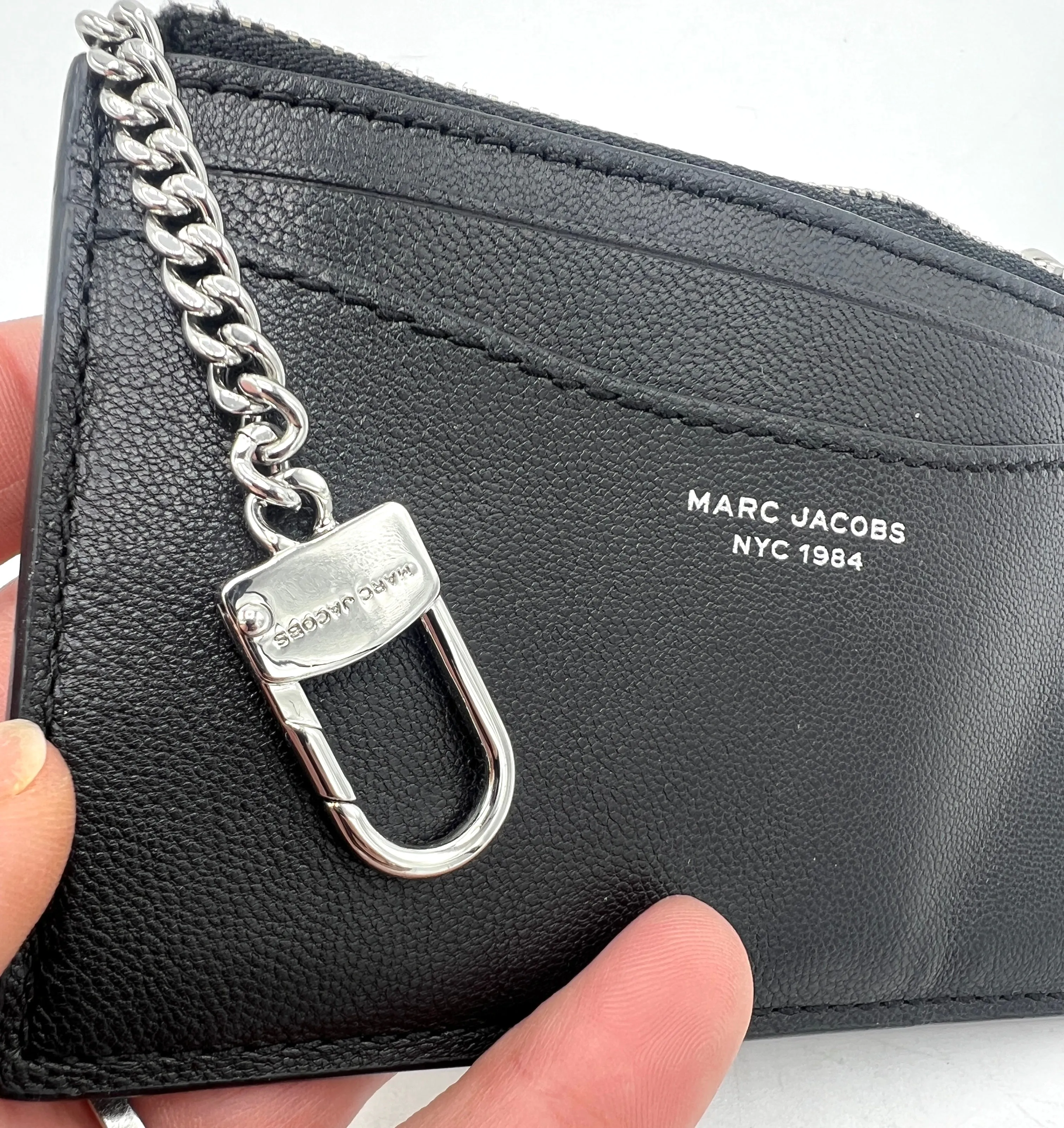 Marc Jacobs The Slim 84 Top Zip Card Wallet