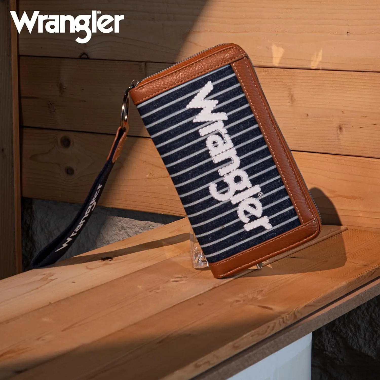 Montana West X Wrangler Classic Logo Wallets Wristlet Purse for Women Vintage Boho Ladies Wallet Coin Purse Two-Tone Credit Card Holder