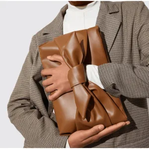 Nodo di Charme Clutch