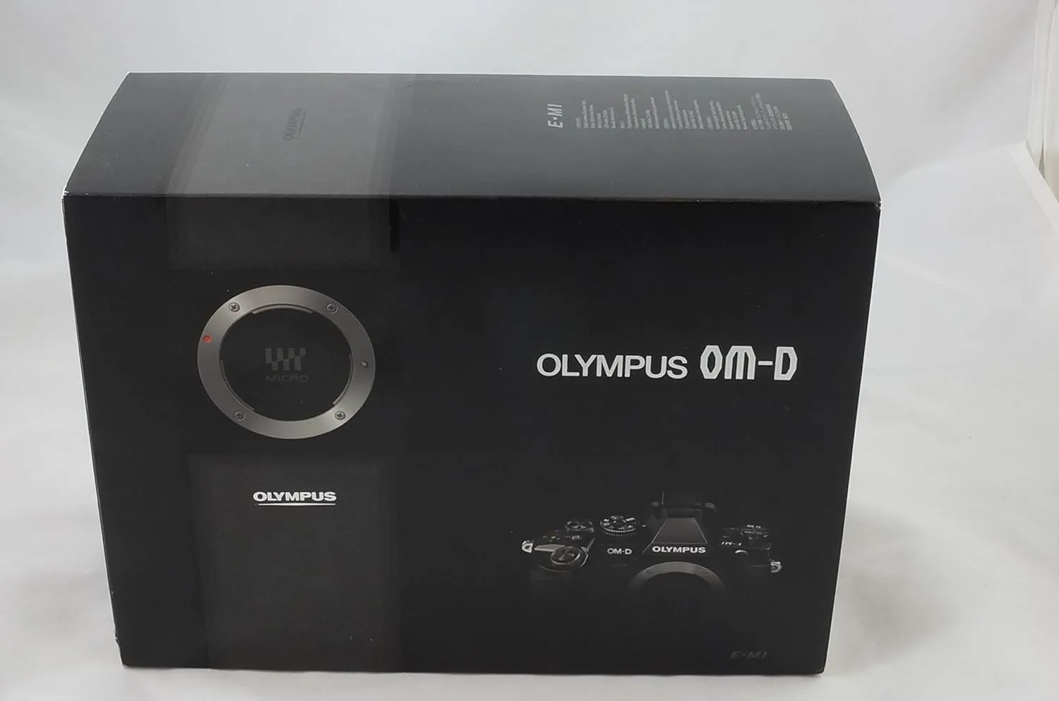 Olympus OM-D E-M1 Mirrorless Digital Camera with 16MP and 3-Inch LCD (Body Only) (Black)