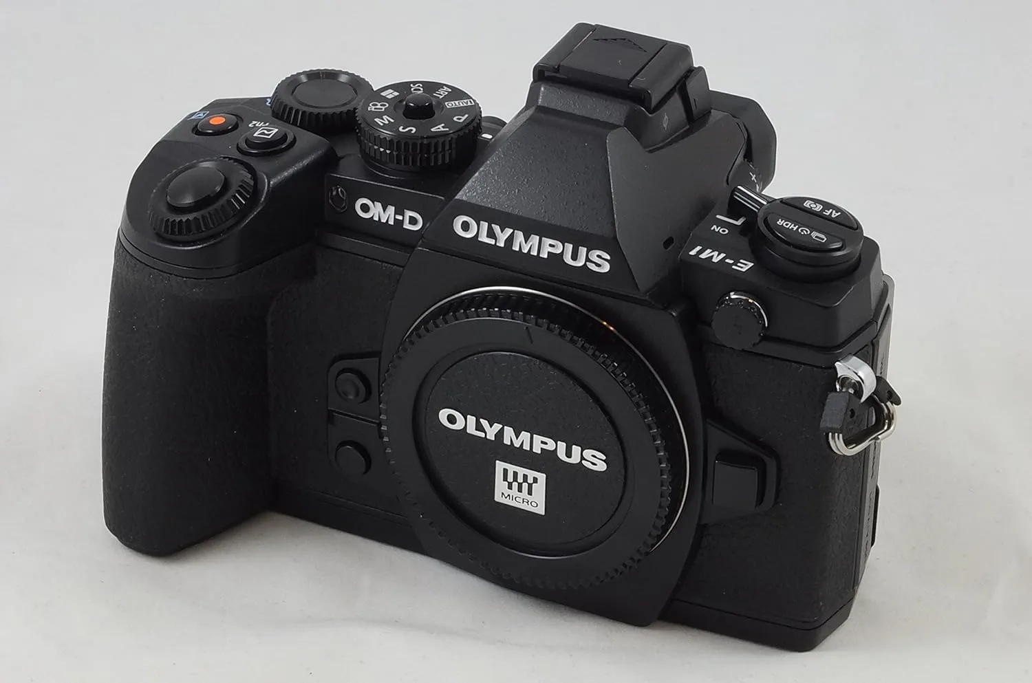 Olympus OM-D E-M1 Mirrorless Digital Camera with 16MP and 3-Inch LCD (Body Only) (Black)