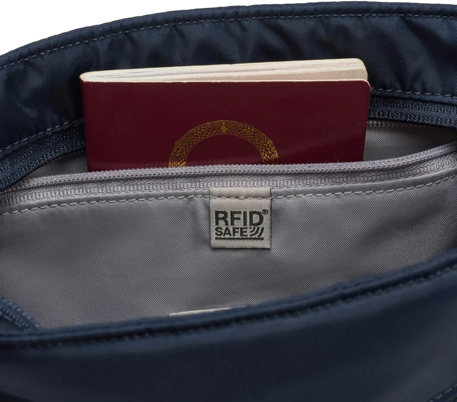 Pacsafe W Anti Theft 3-in-1 Sling
