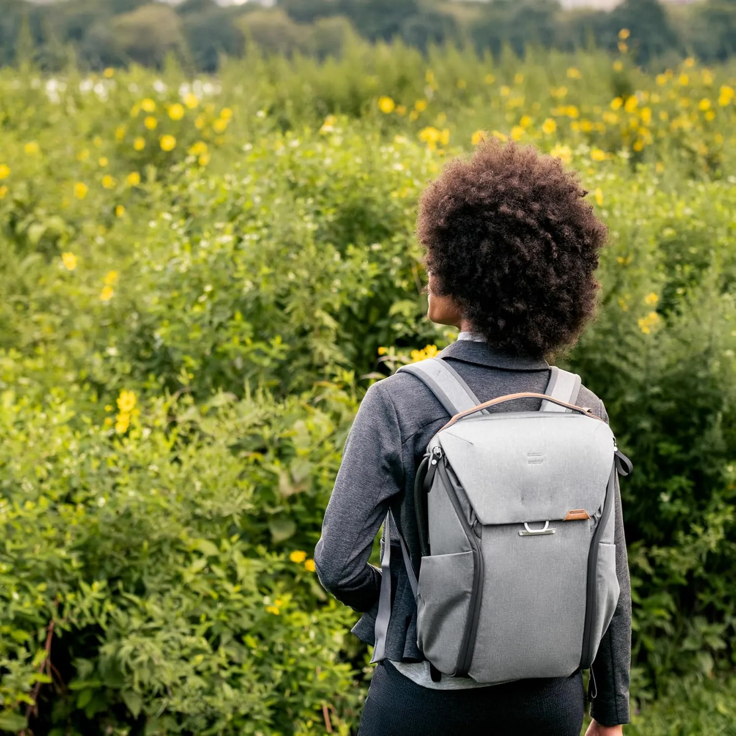 Peak Design Everyday Backpack V2 20L, Camera Bag, Laptop Backpack with Tablet Sleeves, Ash (BEDB-20-AS-2)
