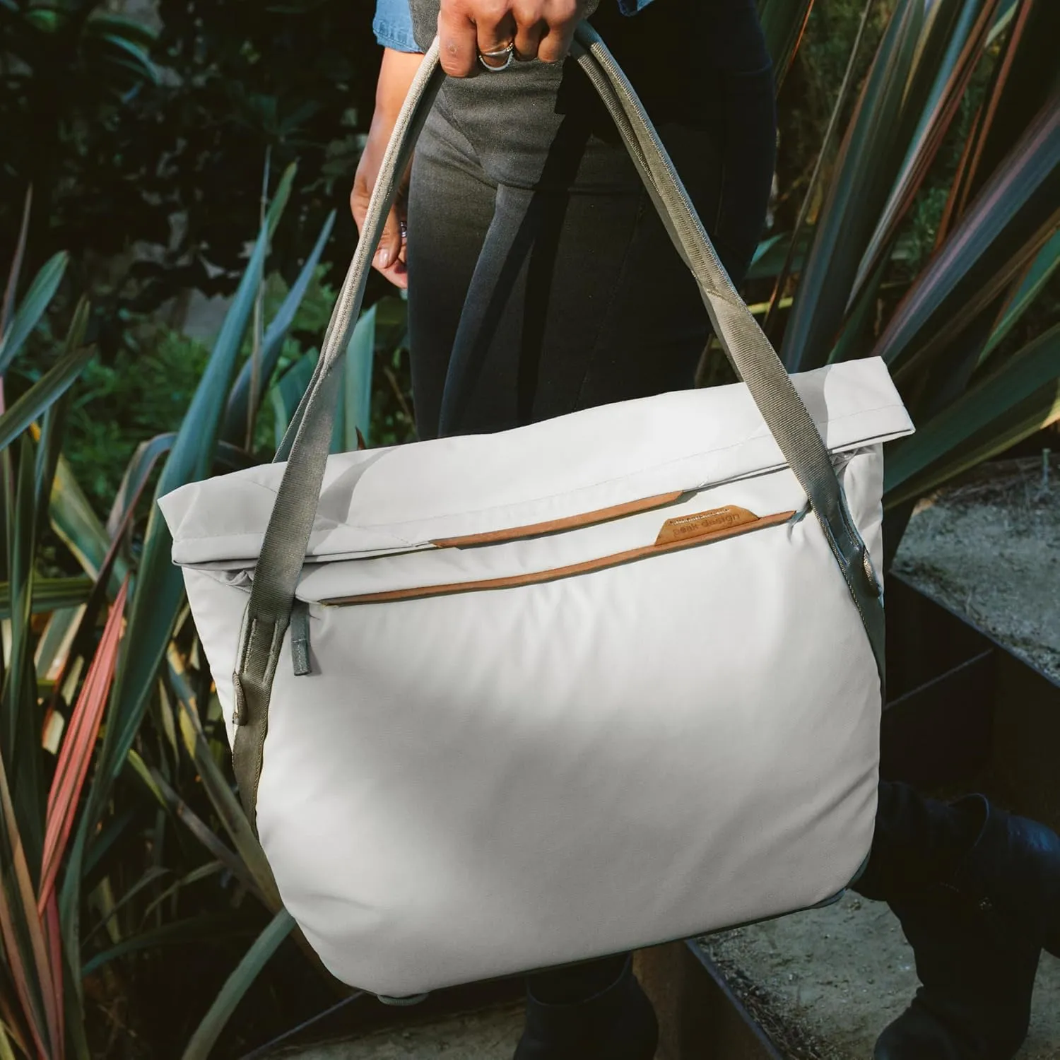 Peak Design Everyday Tote 15L