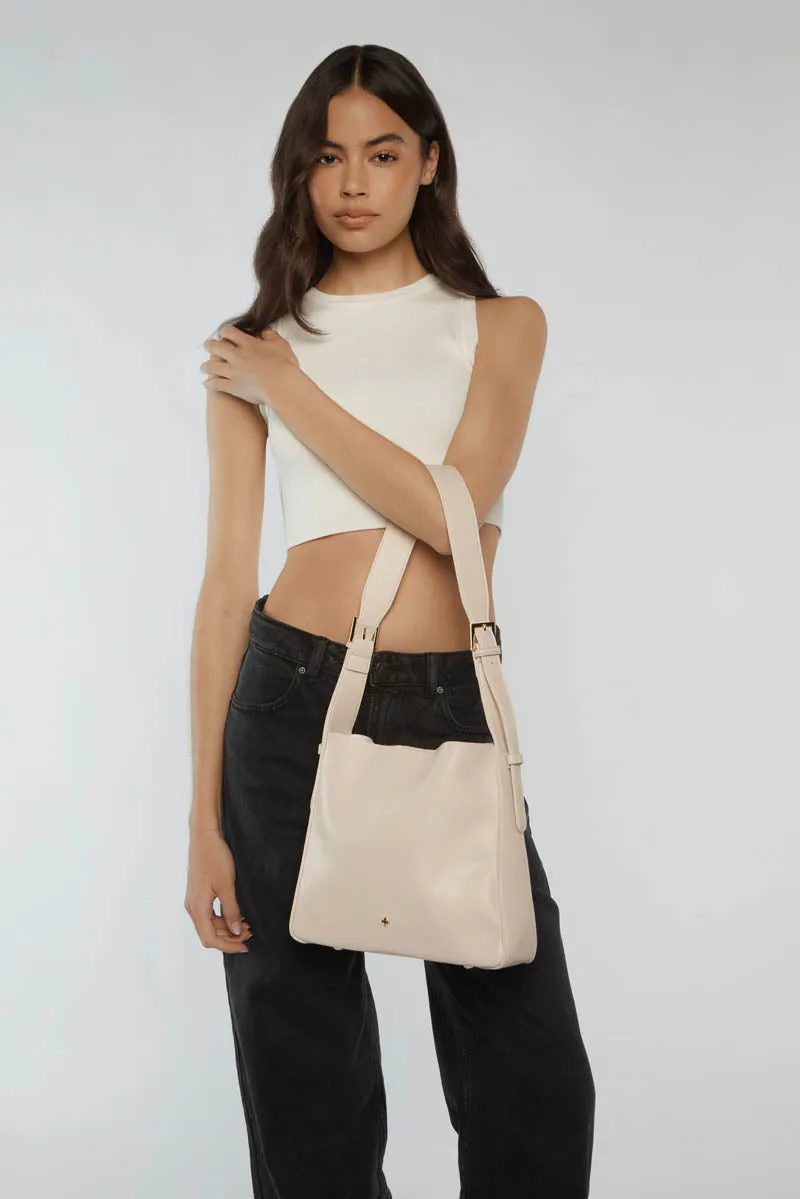 PETA   JAIN - Otto Slouch Bag in Beige Grain/Gold