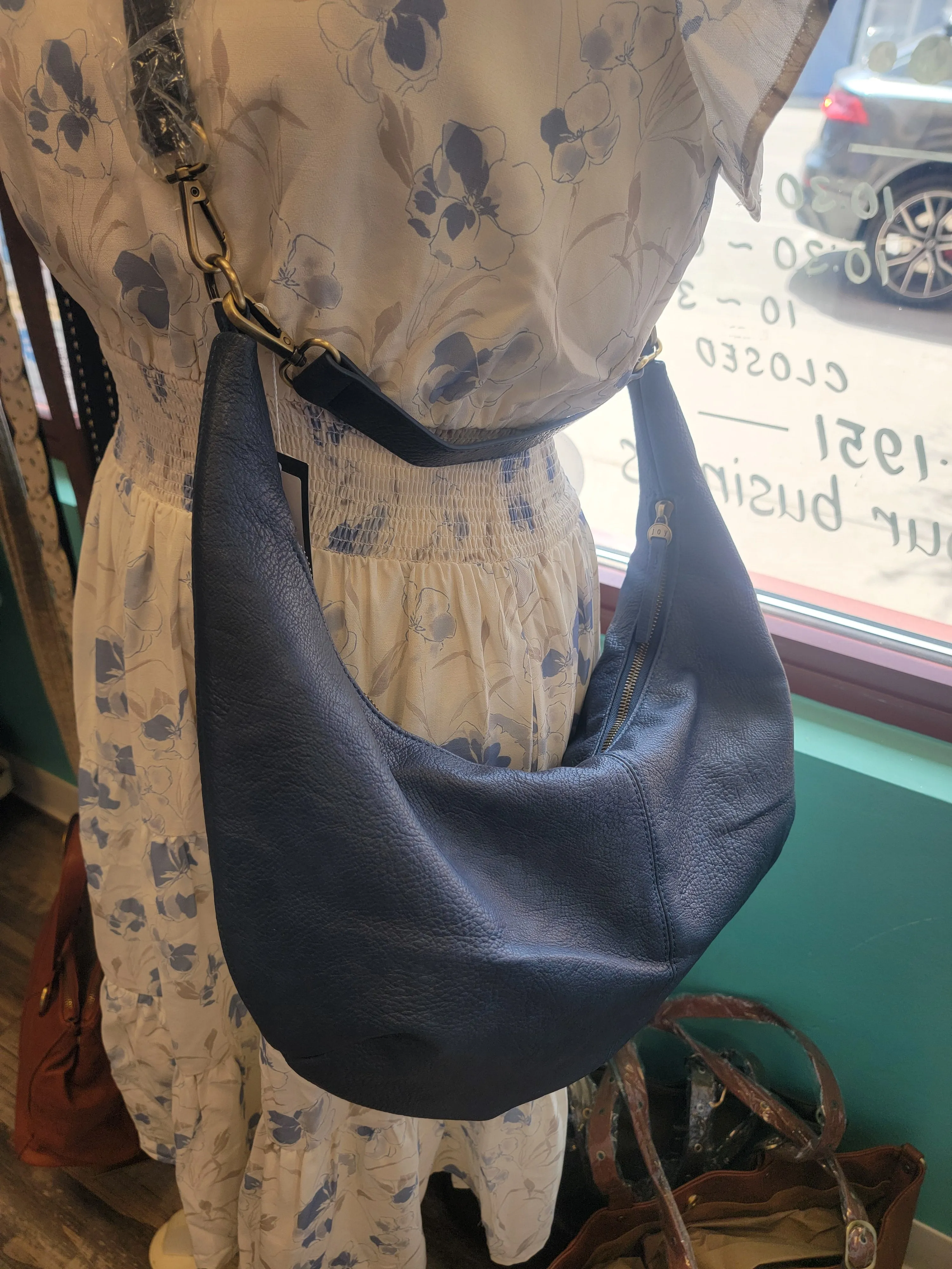 Rhea Slouchy Cresent