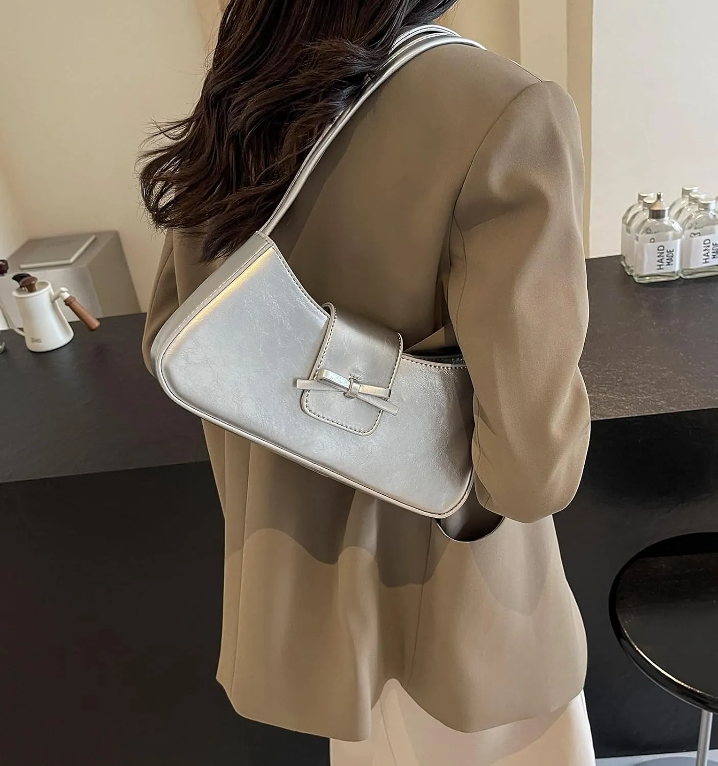 Shoulder Bag for Women, Hobo Handbags Trendy Y2K Purses Patent Leather Clutch Bag Cute Bow Purse