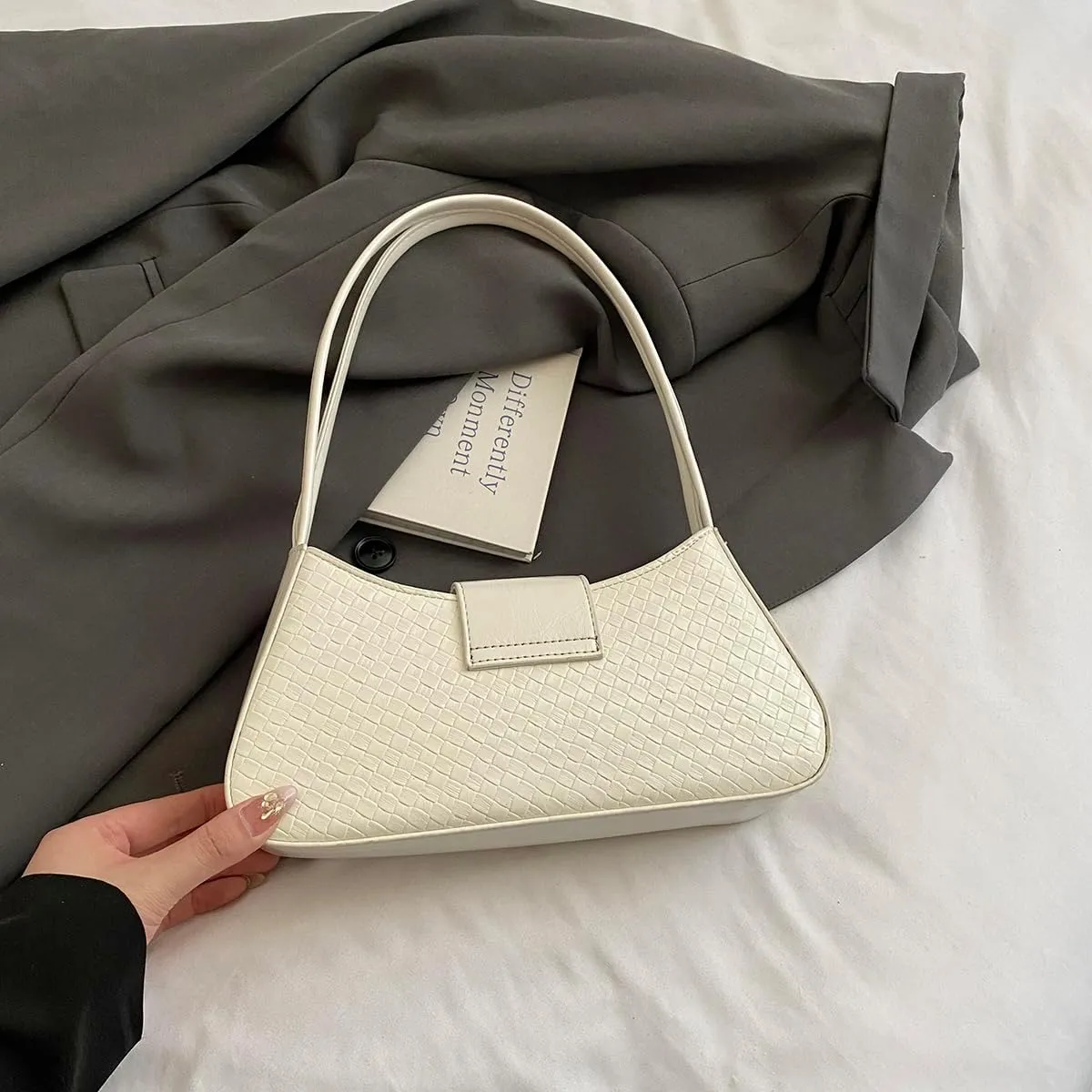 Shoulder Bags for Women Woven Purses and Handbags Coquette Bow Purse Y2k Bag Vegan Leather Small Clutch Hobo Handbag