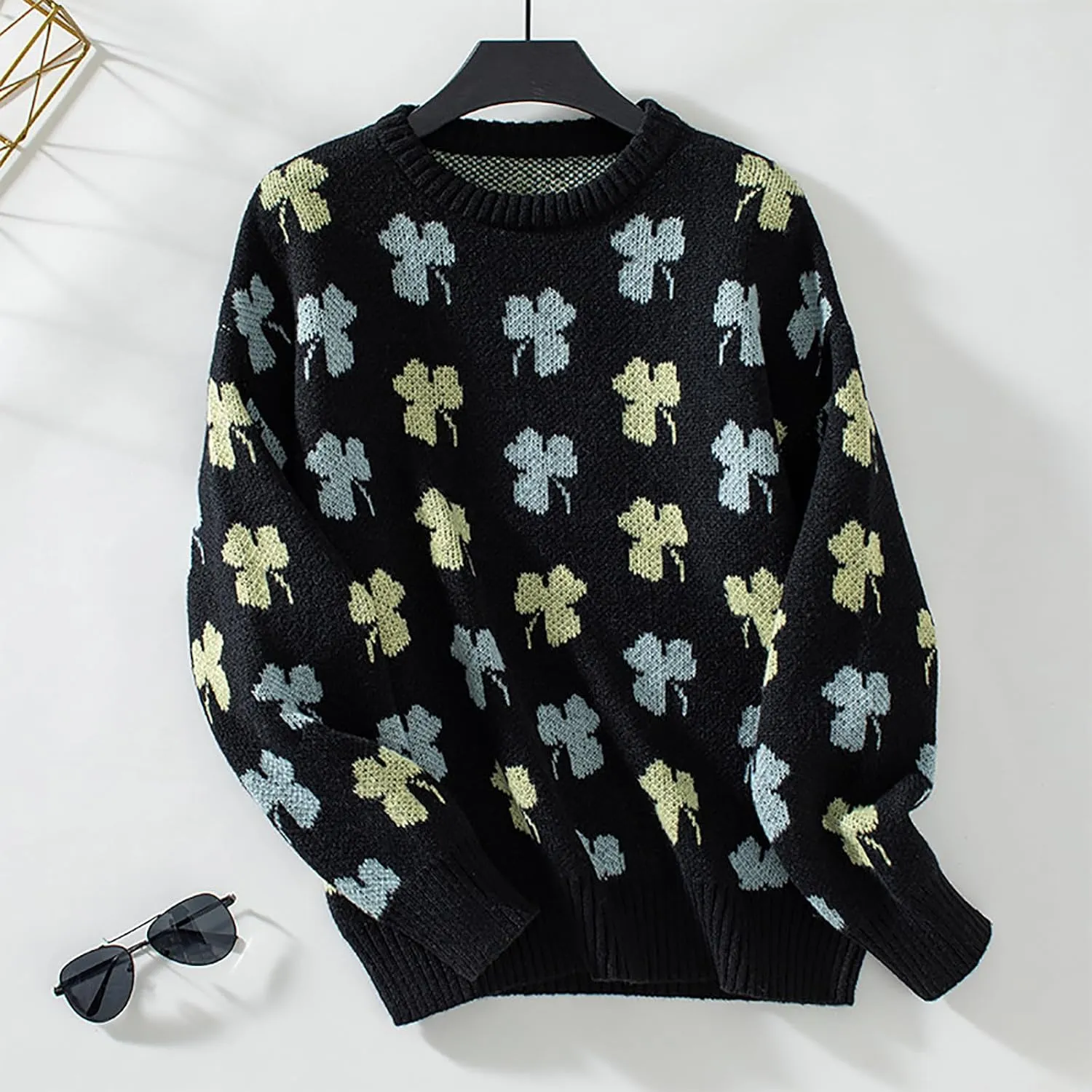 Sweaters for Women Trendy 2025 Casual Long Sleeve Crewneck Pullovers St Patrick's Day Irish Clover Print Knit Sweater