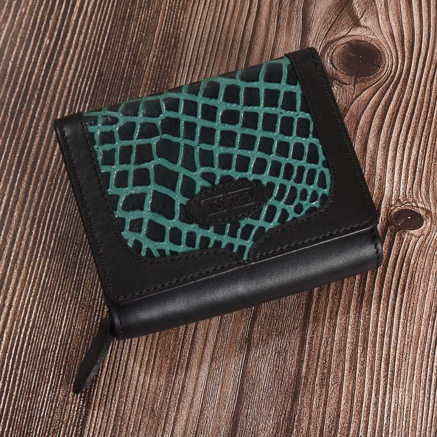 Tri Fold Nappa Flat Geniune Leather Large Capacity Croco Emobossed Printed Compact Wallet for Women With ID Windows Zipper Pocket Multipurpose Use phone holder wallet