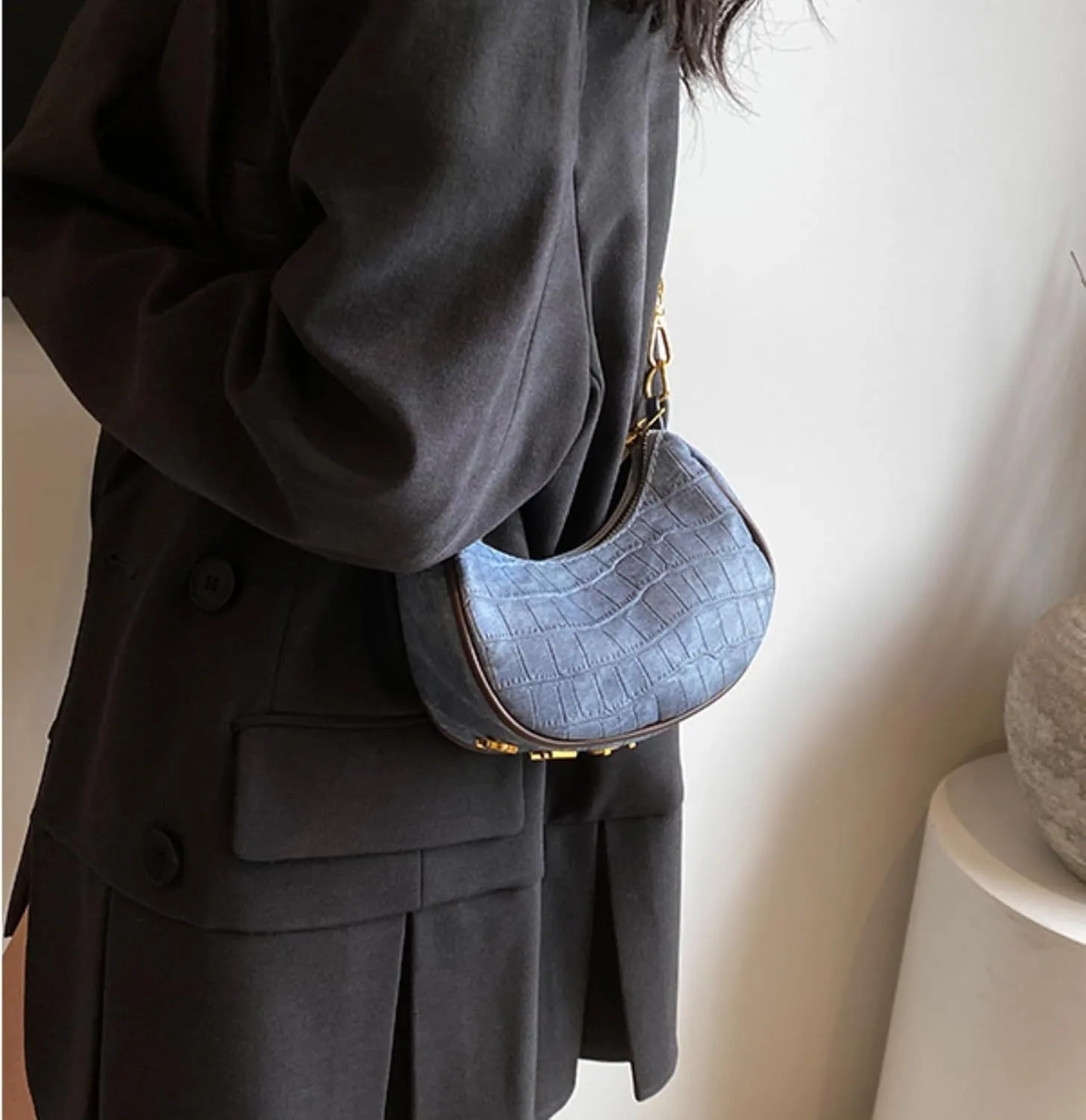 Unique Design Single Shoulder Bag for Women - Summer Chic Underarm Handbag with Chain Strap for Crossbody or Clutch