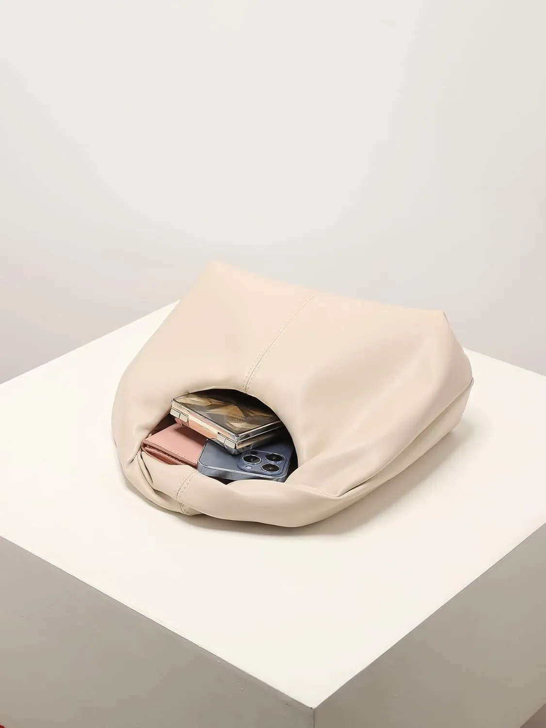 Verdusa Women's Ruched Hobo Mini Handbag Clutch Purse Dumpling Pouch Bag