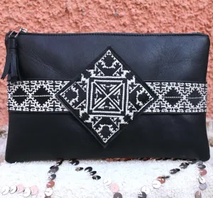 Yasmina Clutch in Sleek Matte Noir