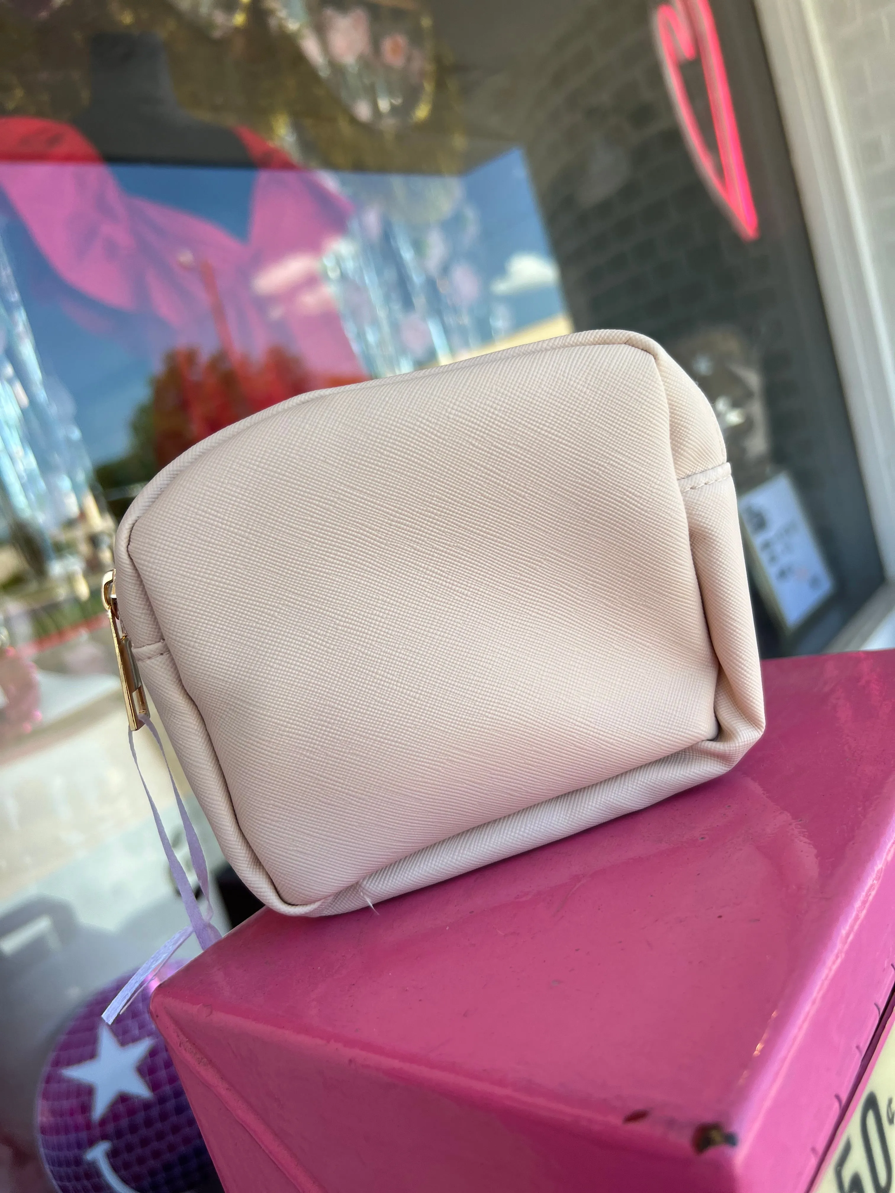 Zip customizable travel bags